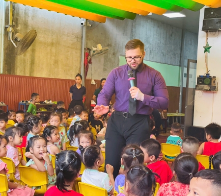 Giao Lưu Với Người Bản Ngữ