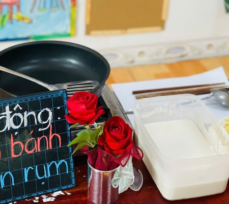 Cô Trò Chiên Bánh 