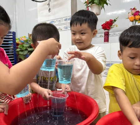 Thí Nghiệm: Cơn Mưa Mùa Hè