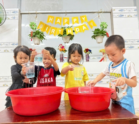 Thí Nghiệm: Cơn Mưa Mùa Hè