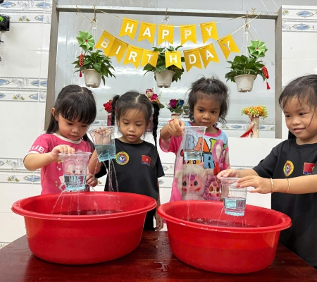 Thí Nghiệm: Cơn Mưa Mùa Hè