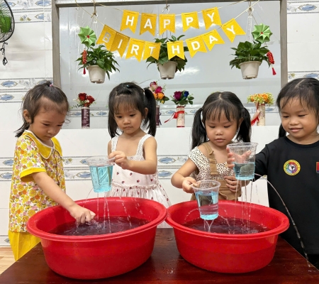 Thí Nghiệm: Cơn Mưa Mùa Hè