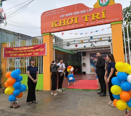 Hoạt Động Trải Nghiệm: Giao Lưu Với Người Bản Xứ