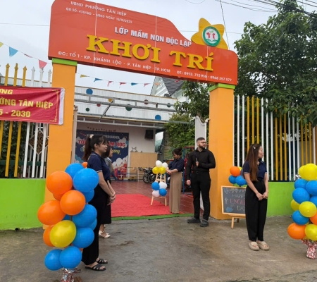 Hoạt Động Trải Nghiệm: Giao Lưu Với Người Bản Xứ