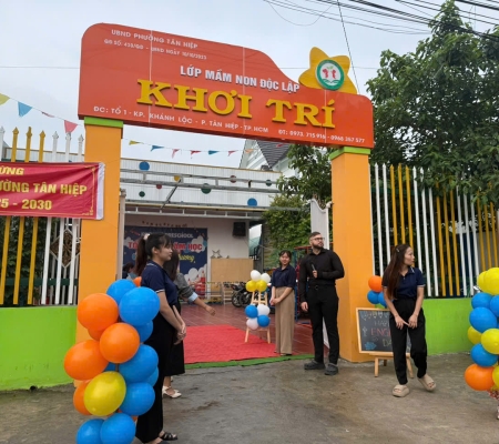 Hoạt Động Trải Nghiệm: Giao Lưu Với Người Bản Xứ